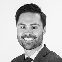 Adam Zyla, Cfa