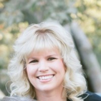 Stephanie Holt, Cphq