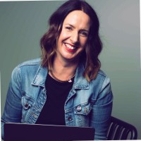 Julia Riethmoeller