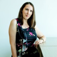 Lisa Dunstan, Chrl