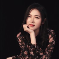 Xinyi F.