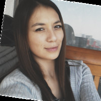 Daniela V.