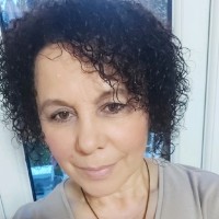 Cindy Caires
