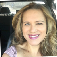Leonor Araujo