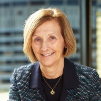 Fiona Robertson AM