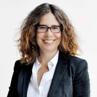 Lisa Munro Fciarb, Q. Arb.