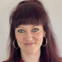 Janine Neumann