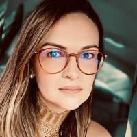 Marcele Ariane Lopes Garbini