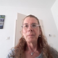 Erna Nuy