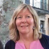 Joanna Bell, Chartered Mcipd
