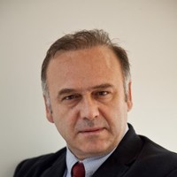 Theodor Alterra, Roussopoulos