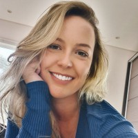 Ana Caroline Vossgrau