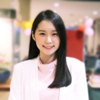 Chanakarn Techaumnuaywit (郑爱琳）