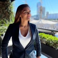 Monica Nvarro