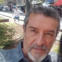 Roberto Benavides