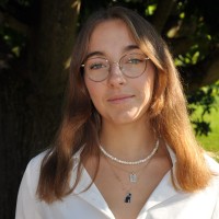 Inès Giraud