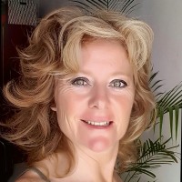 Dorella Van Stavel