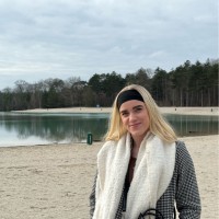 Rianne S.