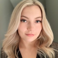 Emily Potts, Chim