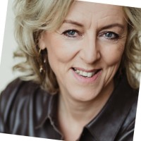 Esther Bleumink