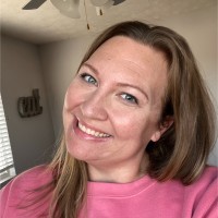 Kristen Sales