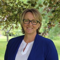 Sandra Matthews