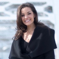Angela Lima