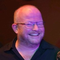 Dennis Lutz