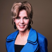 Mary Brasel, Mai, Ai-Grs