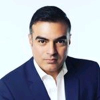 Yashar Einy