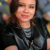 Viviane Almeida