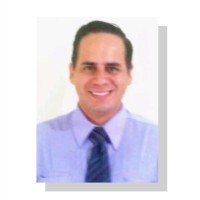 Roberto Macías Núñez
