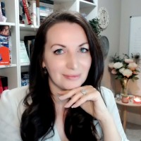 Hayley Paige ✨📚