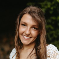 Jade Mills