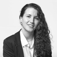 Ines Zulueta Iturralde
