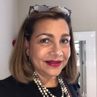 Ana Maria Ferrer, Arm
