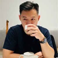 宏勝 (Ken)戴 (Tai)