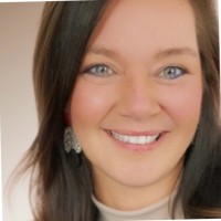 Kellye L.