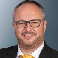 Holger J. Auth