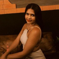 Beatriz Caroline