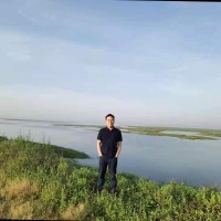 李瑞斌