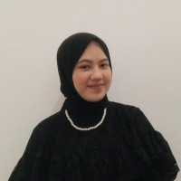 Elzahra Krisanta.