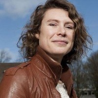 Yvette De Vries