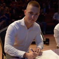 Djesro Stienen