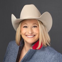 Meghan Roach, CMA