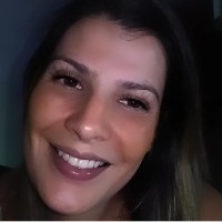 Débora Cristina Ermetério De Carvalho