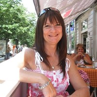 Julie Wright