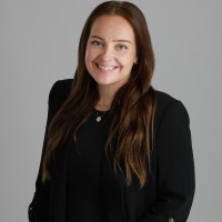 Lindsay Pols