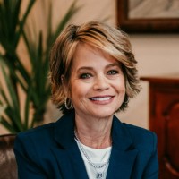 Suzanne Lindau, Cpa / Pfs