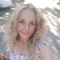 Miranda Post